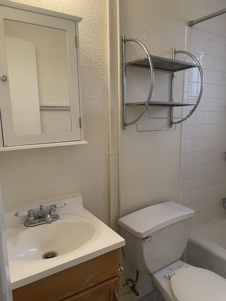 1120 Lead Avenue Southwest - 508 12TH500-510 12th Street #508-12TH - Photo 4 of 8