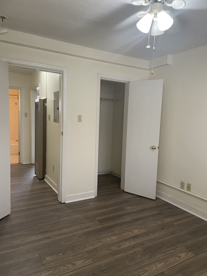 1120 Lead Avenue Southwest - 508 12TH500-510 12th Street #508-12TH - Photo 6 of 8