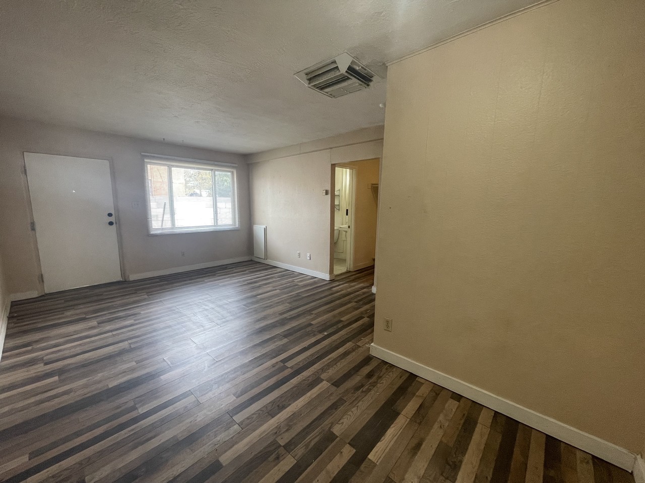 1120 Lead Avenue Southwest - 1120 (5)500-510 12th Street #1120-5 - Photo 3 of 7