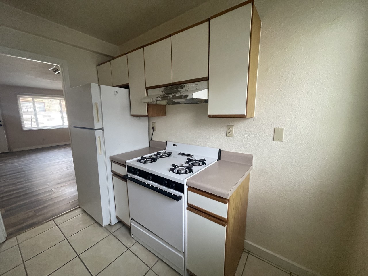 1120 Lead Avenue Southwest - 1120 (5)500-510 12th Street #1120-5 - Photo 6 of 7