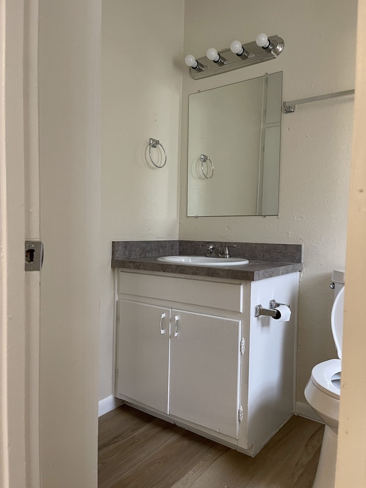 4804 Rainbow Cir #A - Photo 5 of 14