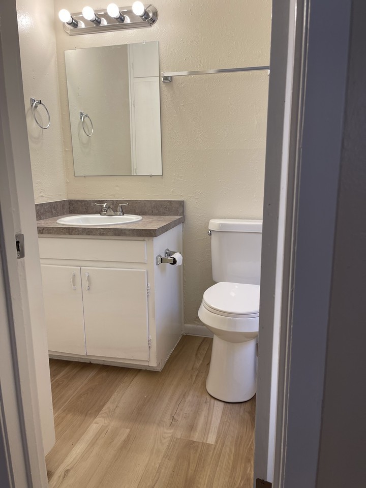 4804 Rainbow Cir #A - Photo 7 of 14