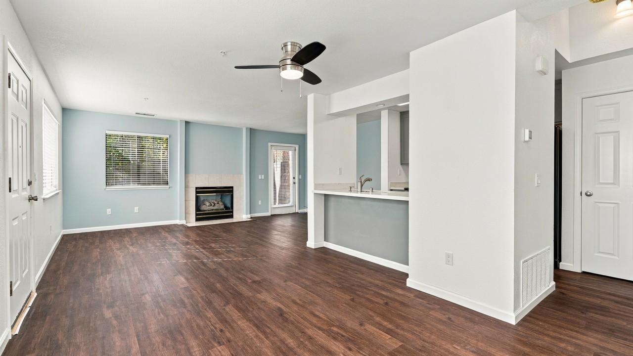 342 Piper St #1 - Photo 5 of 13