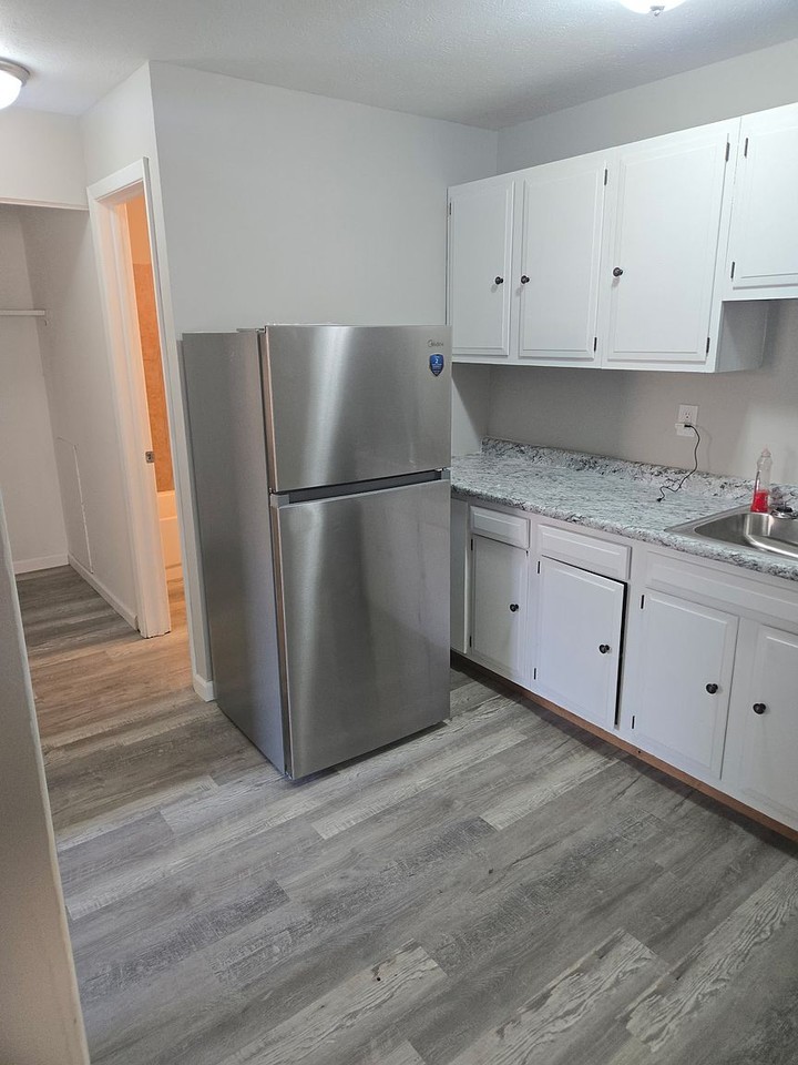 15219 Maple Park Dr #4 - Photo 2 of 7