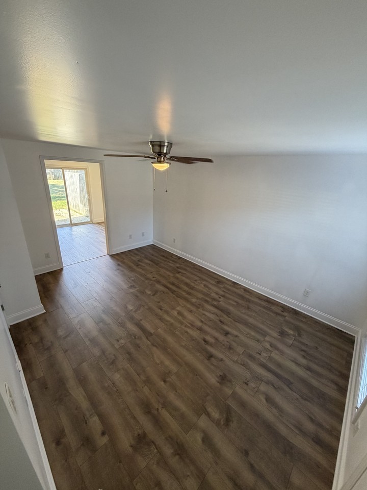 1800 Berryhill Rd #1 - Photo 2 of 20