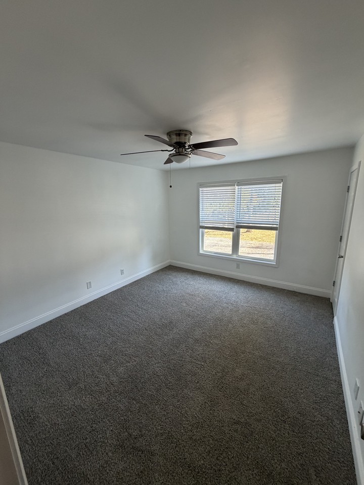 1800 Berryhill Rd #1 - Photo 6 of 20
