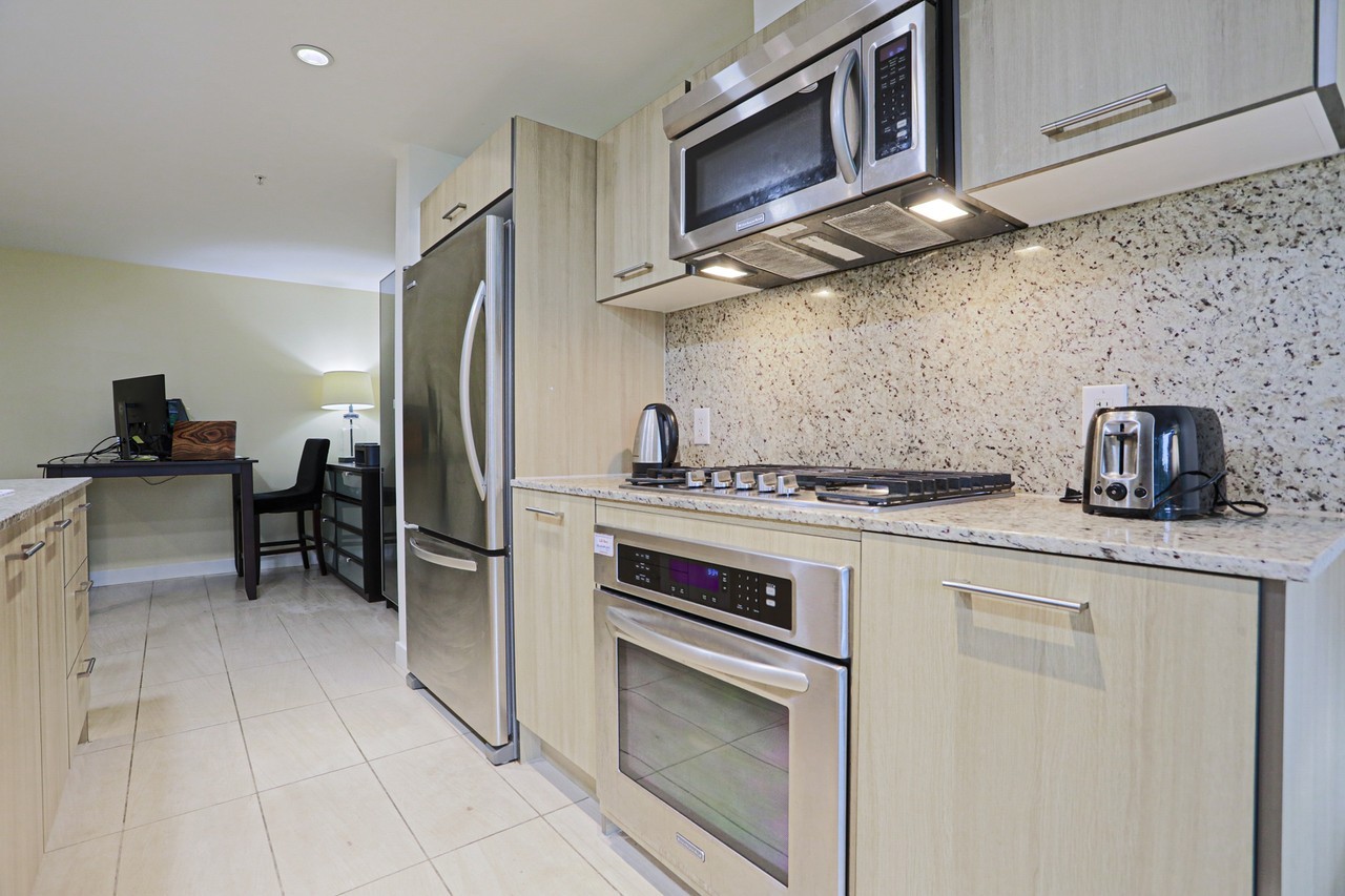 2612 109 St Nw - Photo 3 of 28