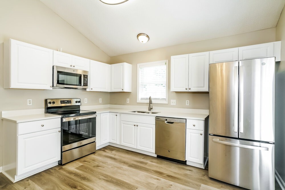 1123 Delham Rd - Photo 6 of 16
