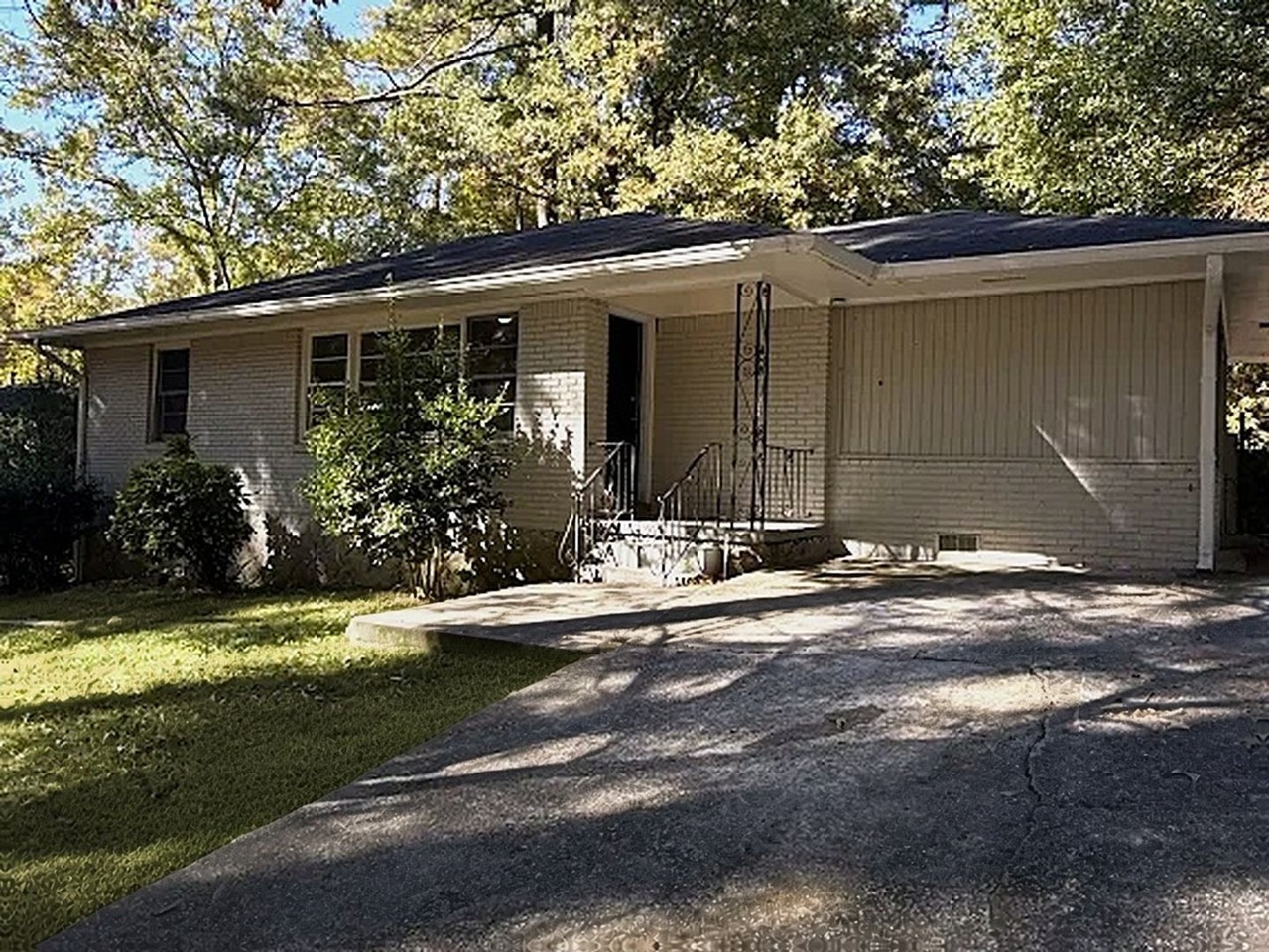 187 Fairburn Rd Sw - Photo 3 of 17