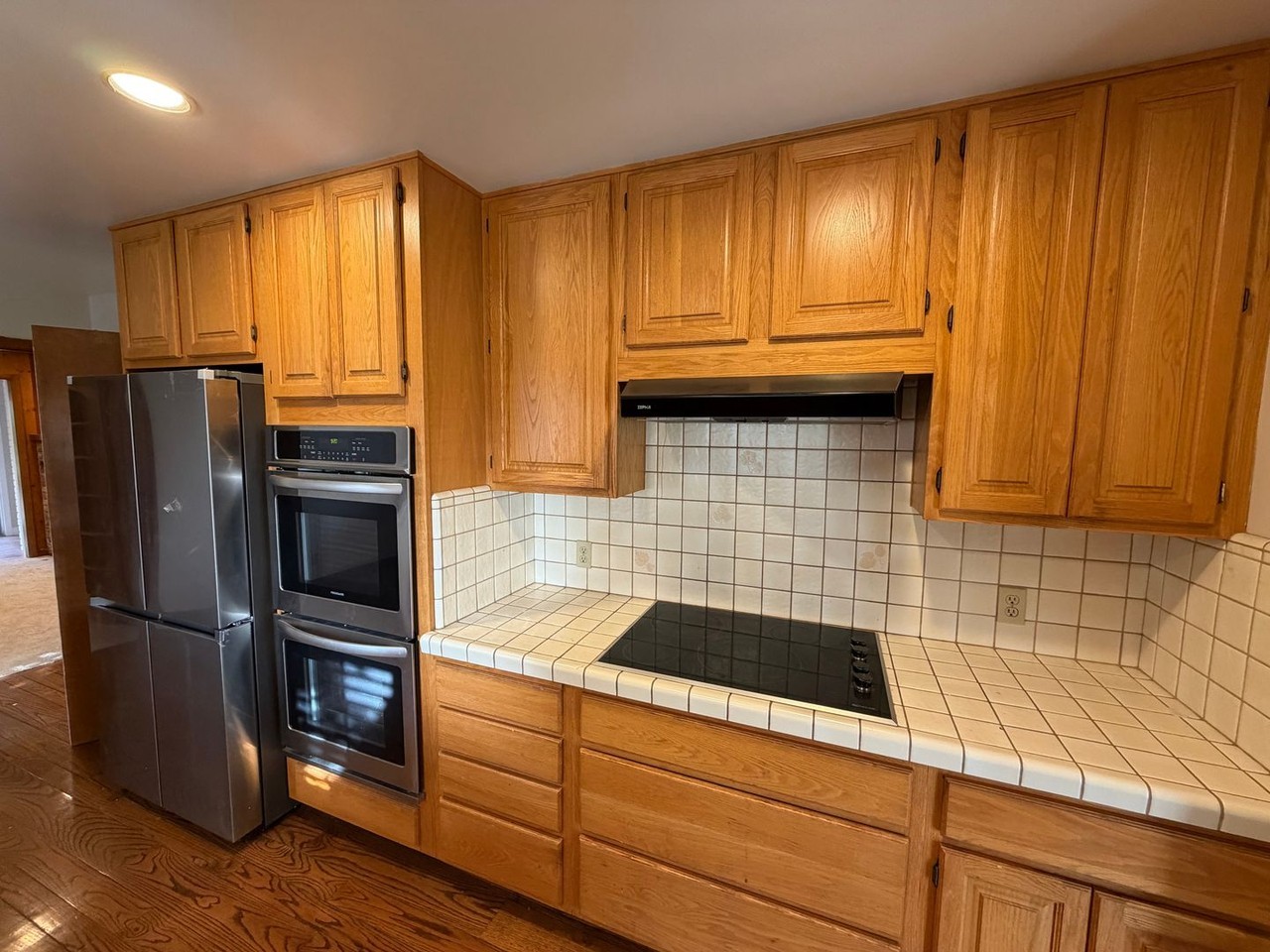 381 Hacienda Way - Photo 4 of 30