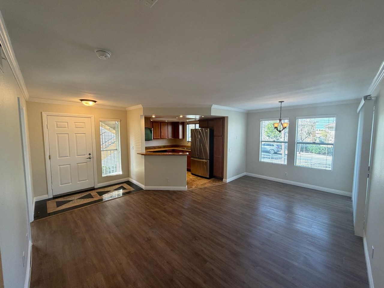 3408 Hathaway Ave - Photo 3 of 50