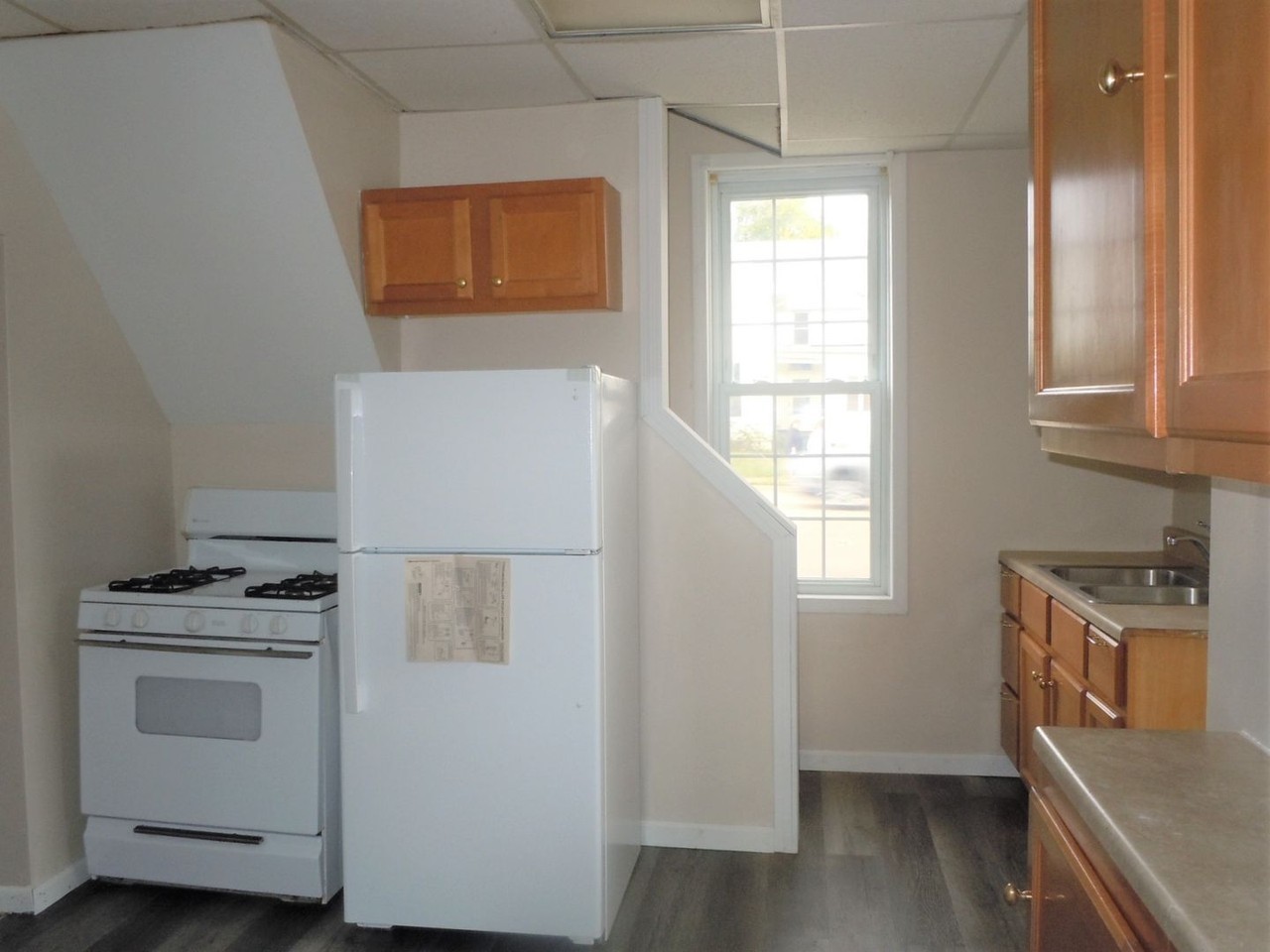 401 S Morrison Ave - Photo 4 of 16