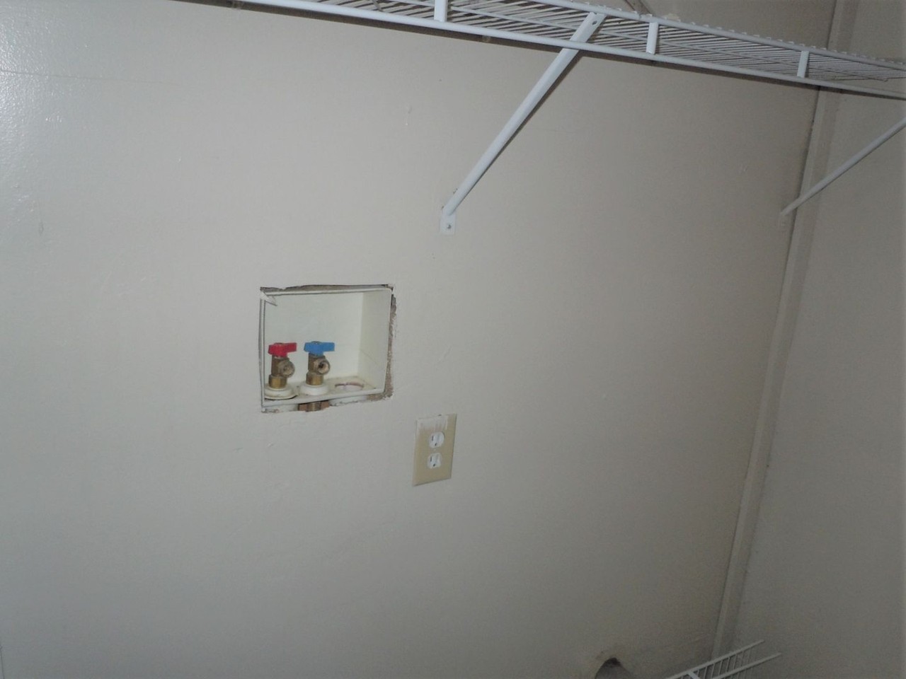 401 S Morrison Ave - Photo 6 of 16