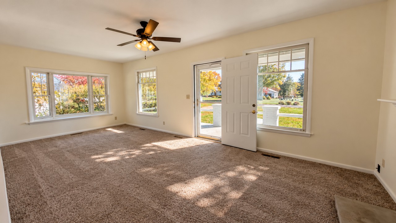 612 Masonic Park Rd - Photo 3 of 17
