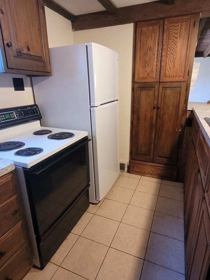 2626 Duke St - Photo 4 of 17