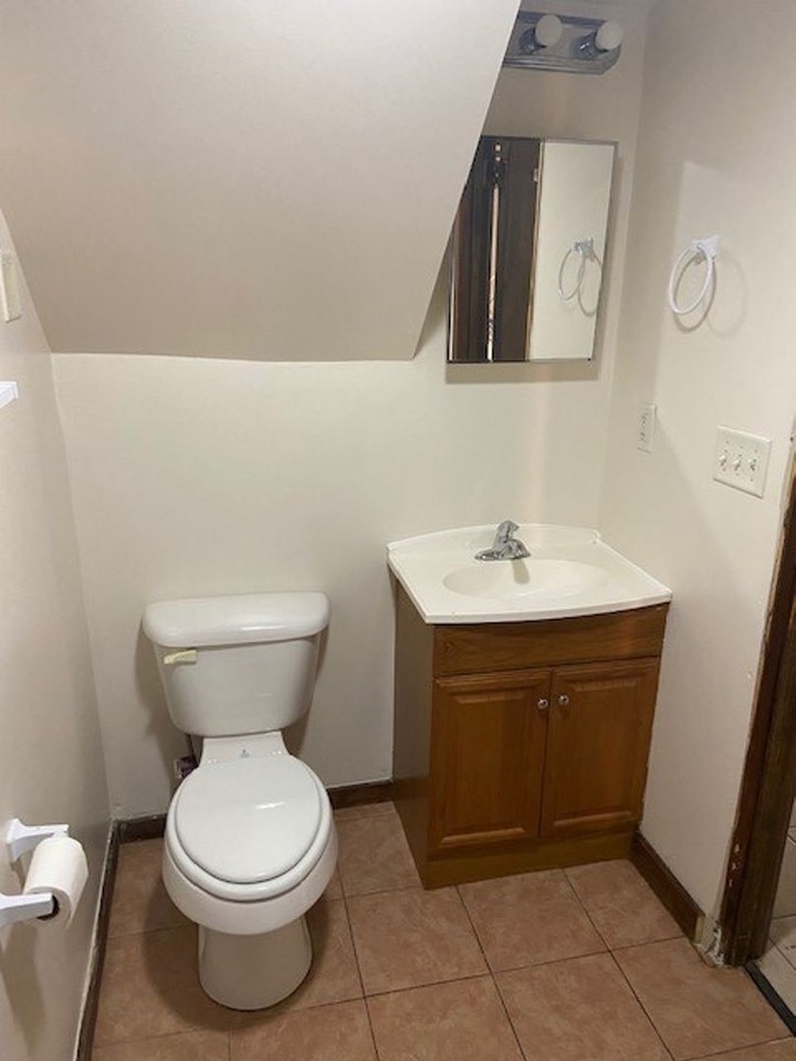 2626 Duke St - Photo 7 of 17