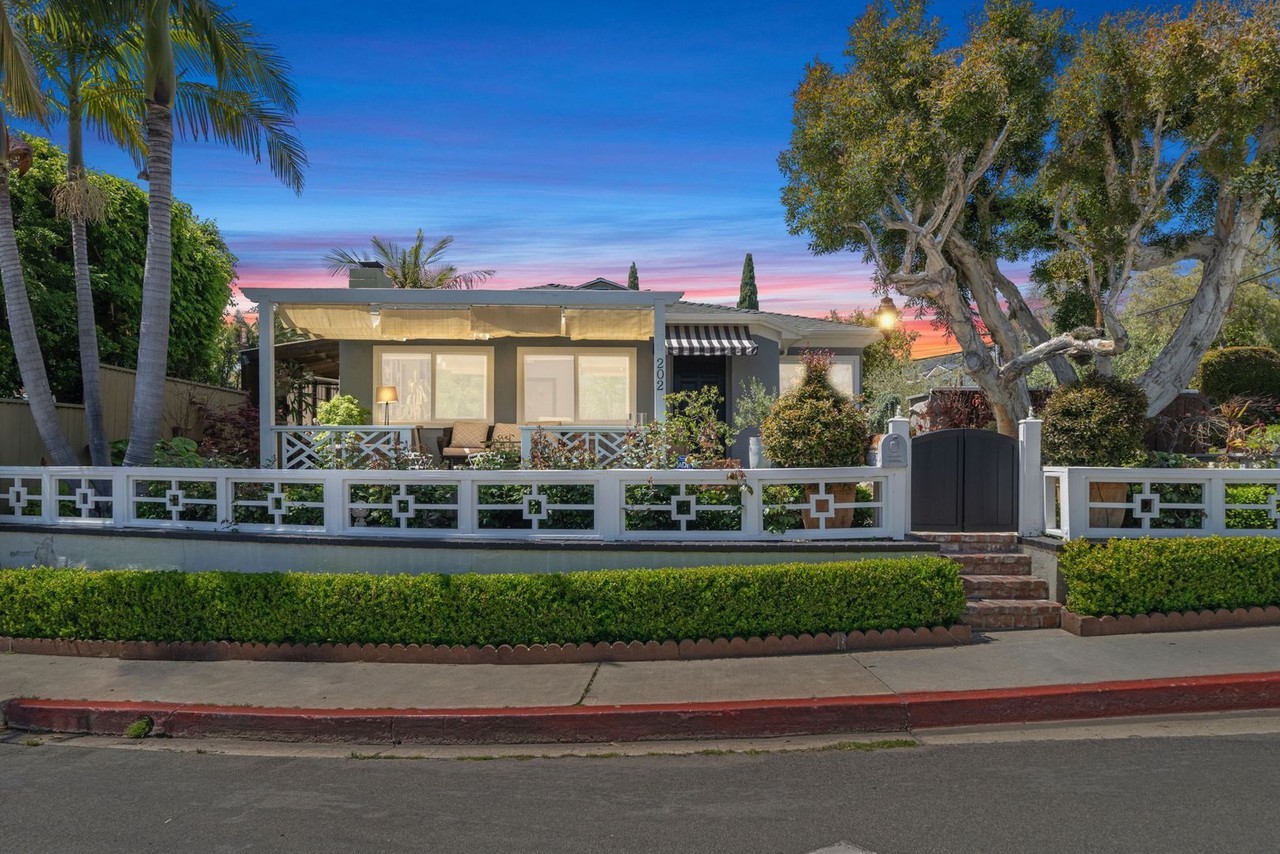202 Cypress Dr