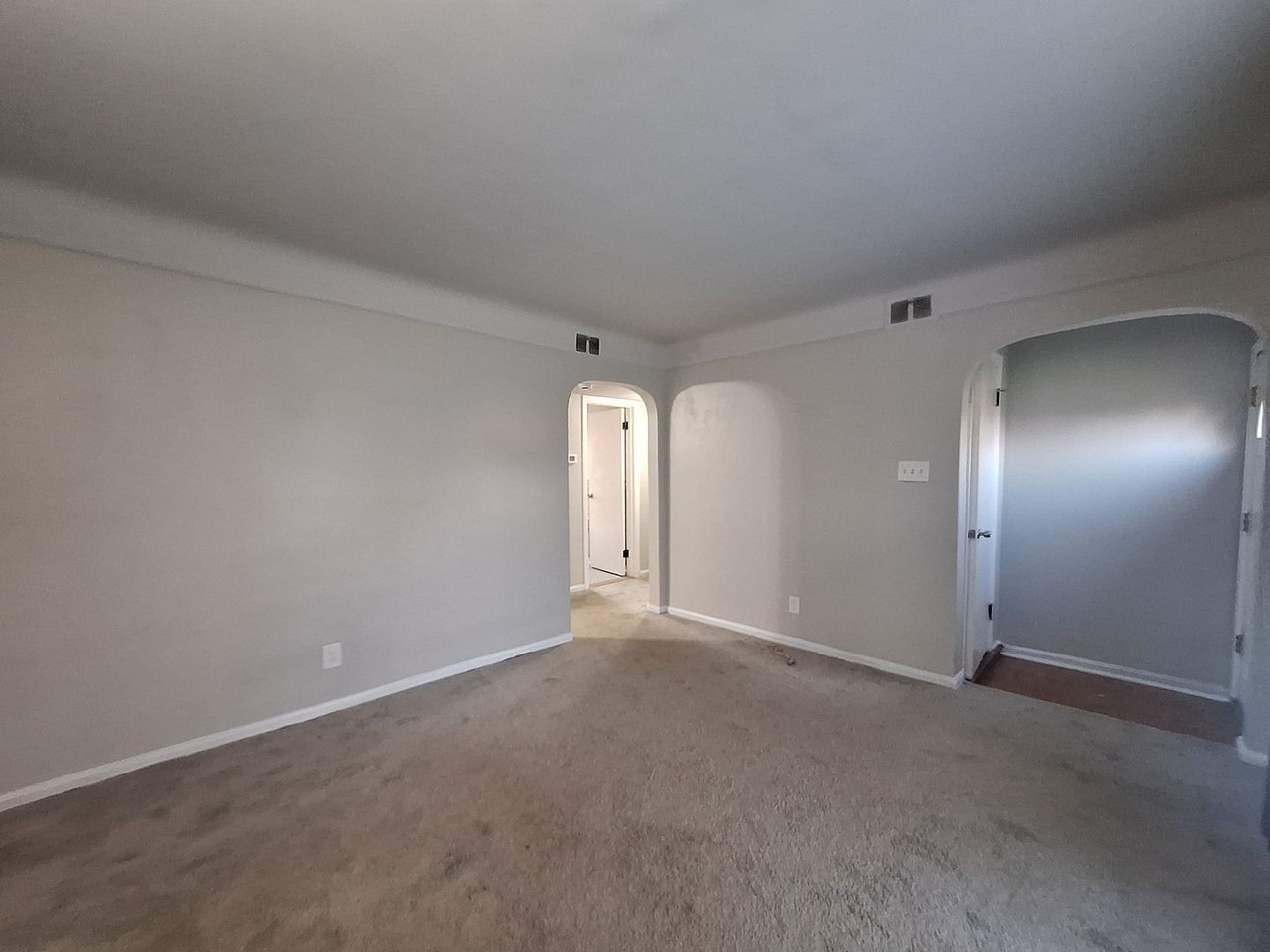 20324 Lawndale St - Photo 6 of 18