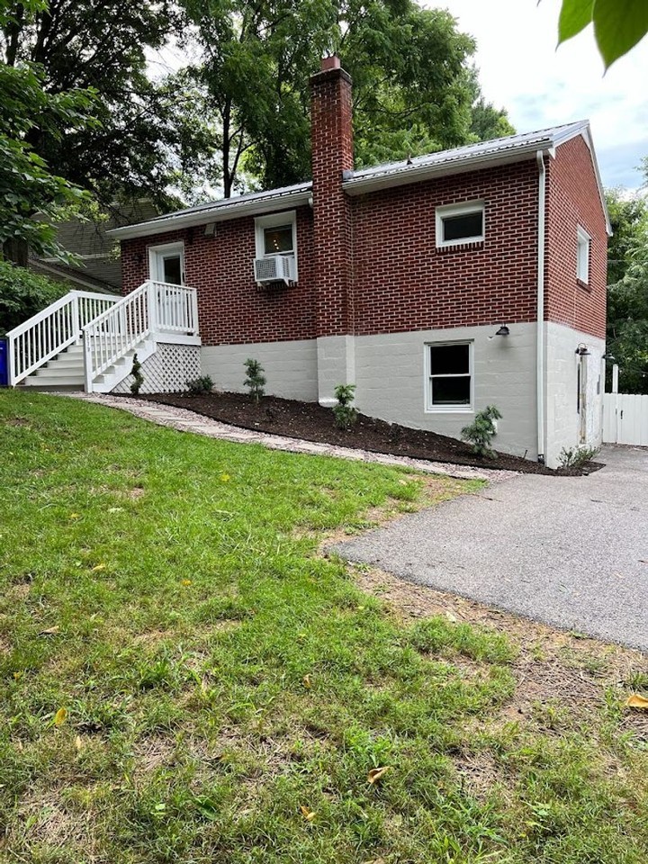307B Ellett Rd - Photo 2 of 8