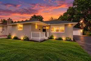 featured image of 1438 E Gates St