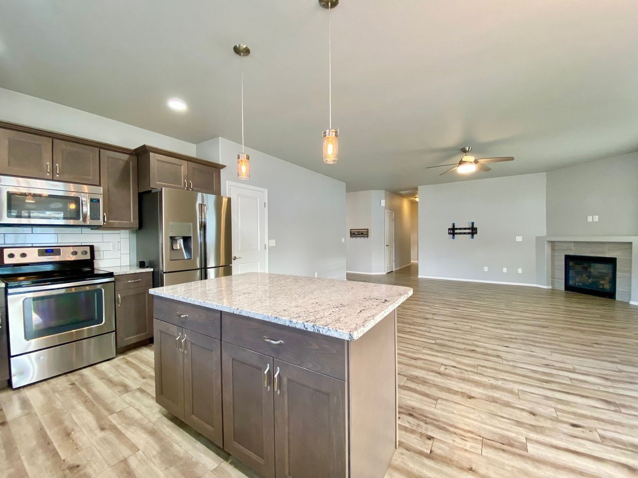 5906 Coolidge Rd - Photo 5 of 24