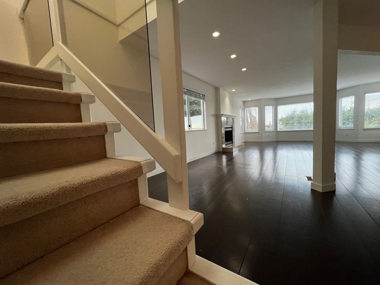 2333 Marine Drive - Photo 5 of 23