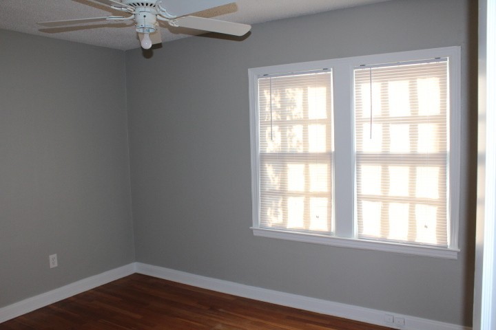 2820 27th St - Photo 6 of 31