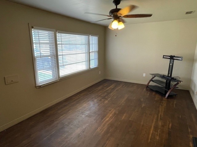 3812 33rd St - Photo 3 of 31