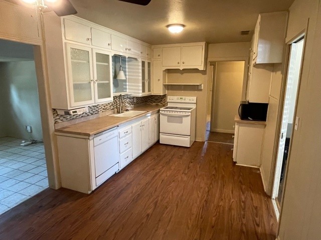 3812 33rd St - Photo 4 of 31