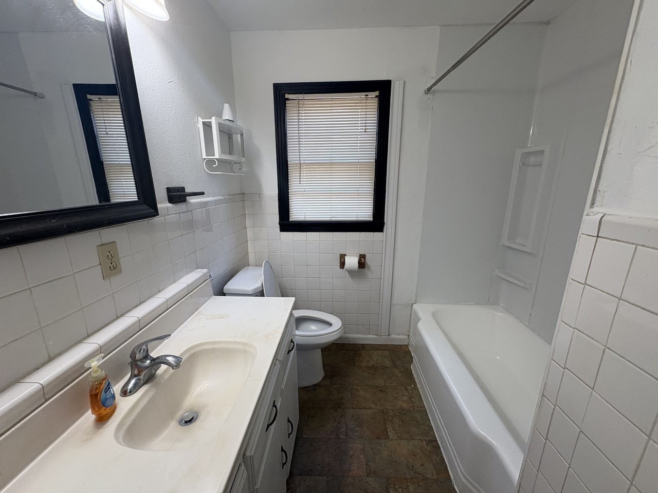 3511 27th St - Photo 3 of 12