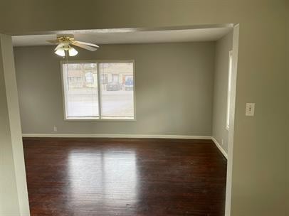 2607 27th St - Photo 5 of 12