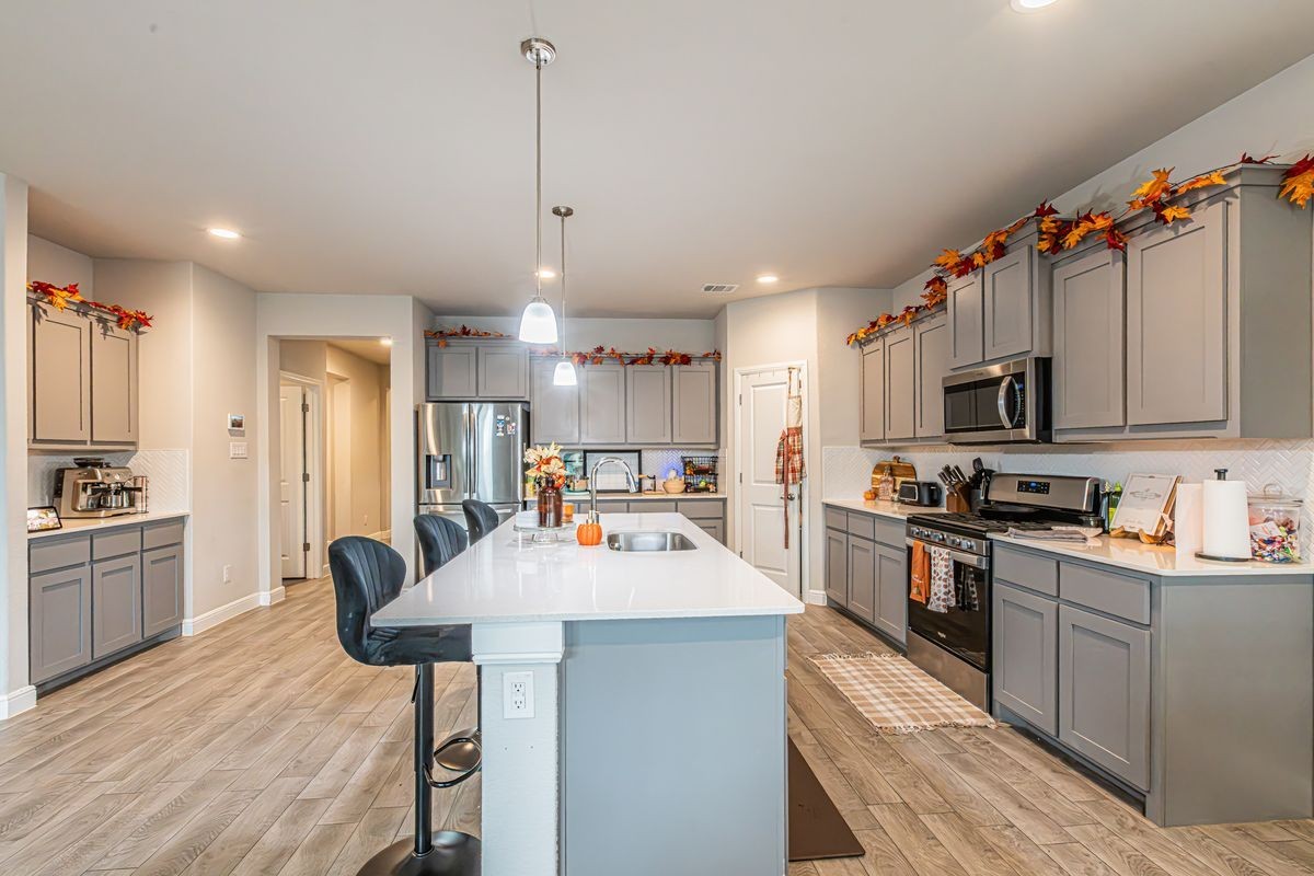 14108 Borealis Dr - Photo 3 of 41