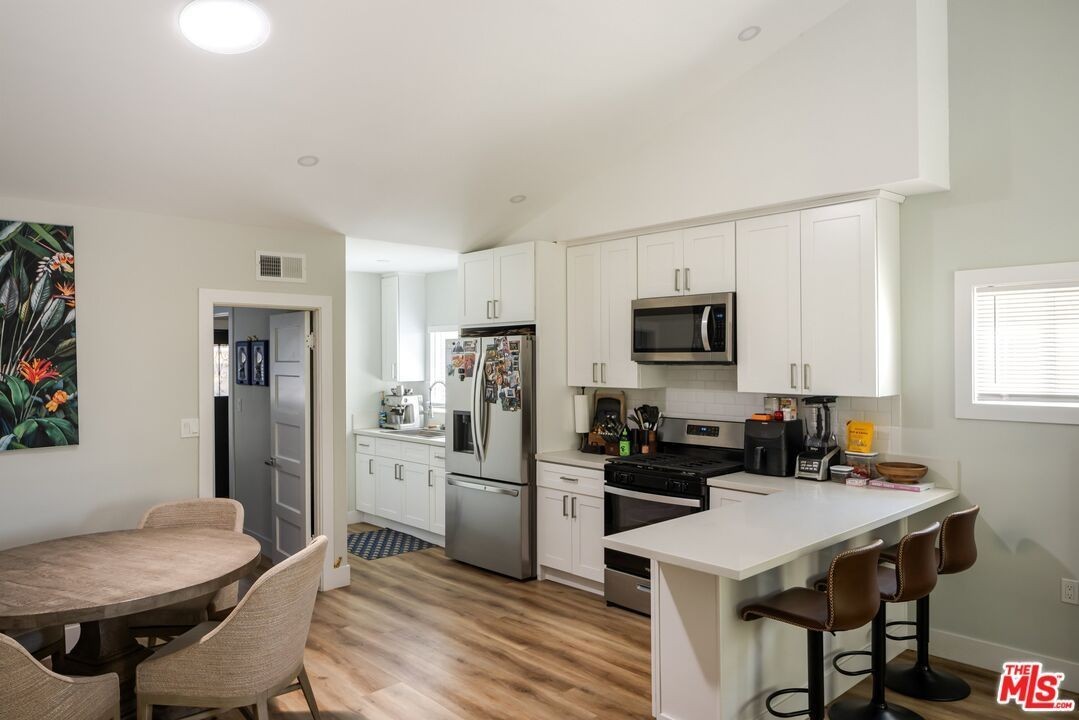 1152 N Ogden Dr - Photo 3 of 14