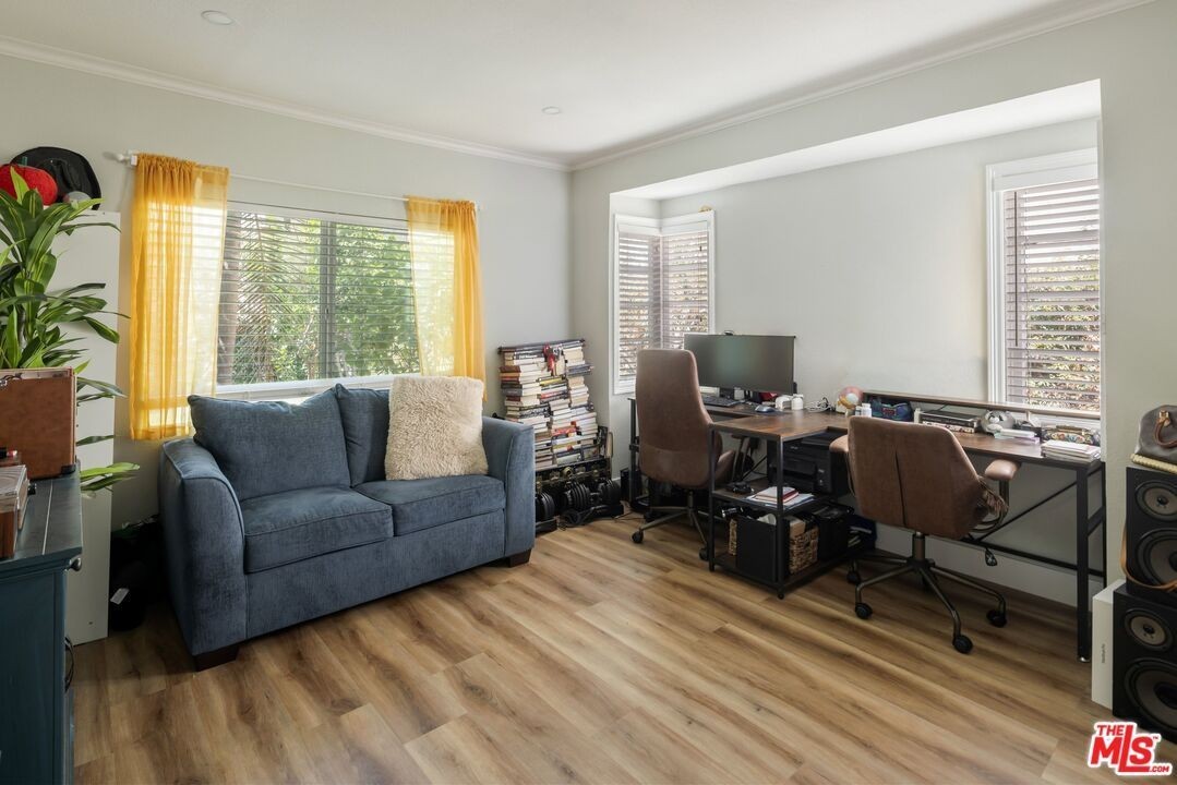 1152 N Ogden Dr - Photo 6 of 14