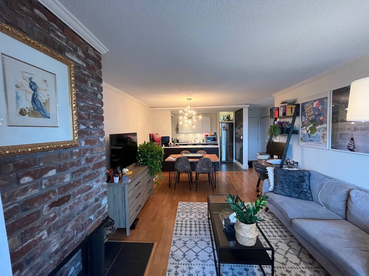 2211 2nd Ave W #207