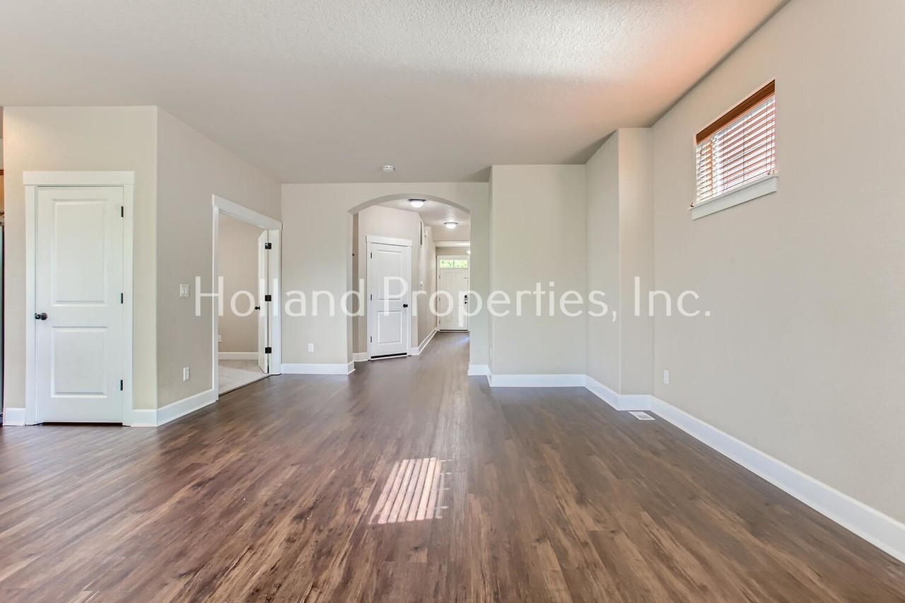 64 Nw 171st Ave - Photo 5 of 28