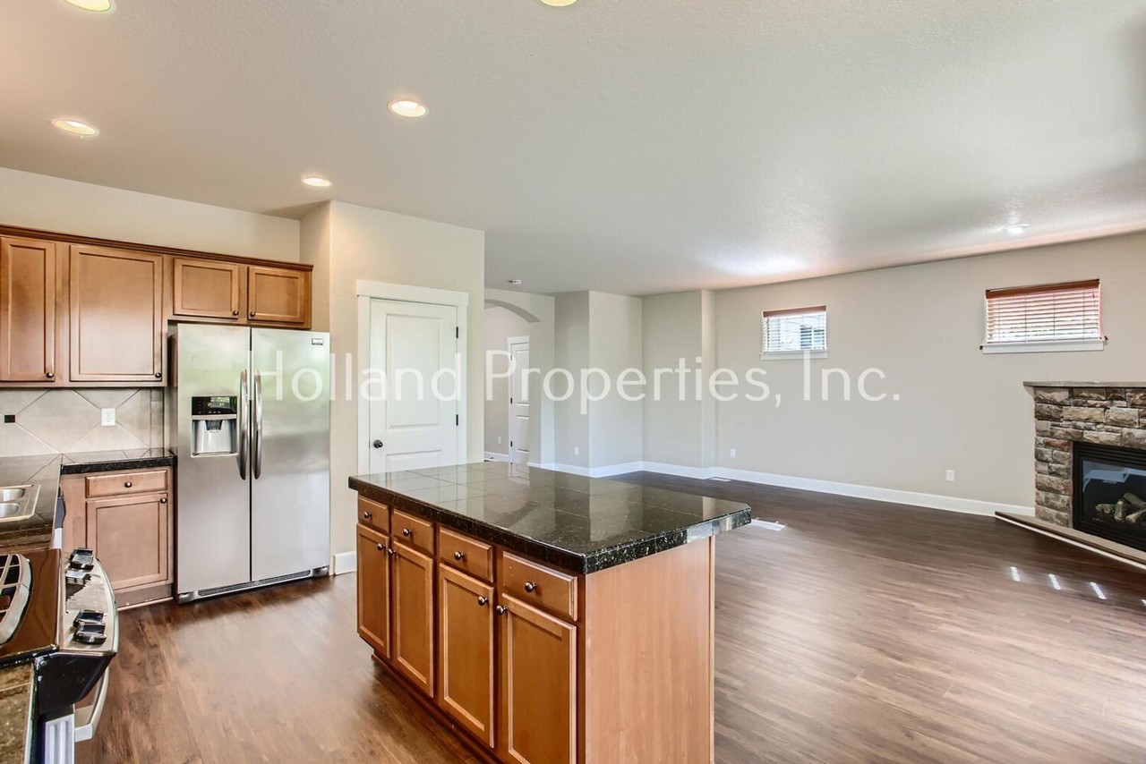 64 Nw 171st Ave - Photo 6 of 28