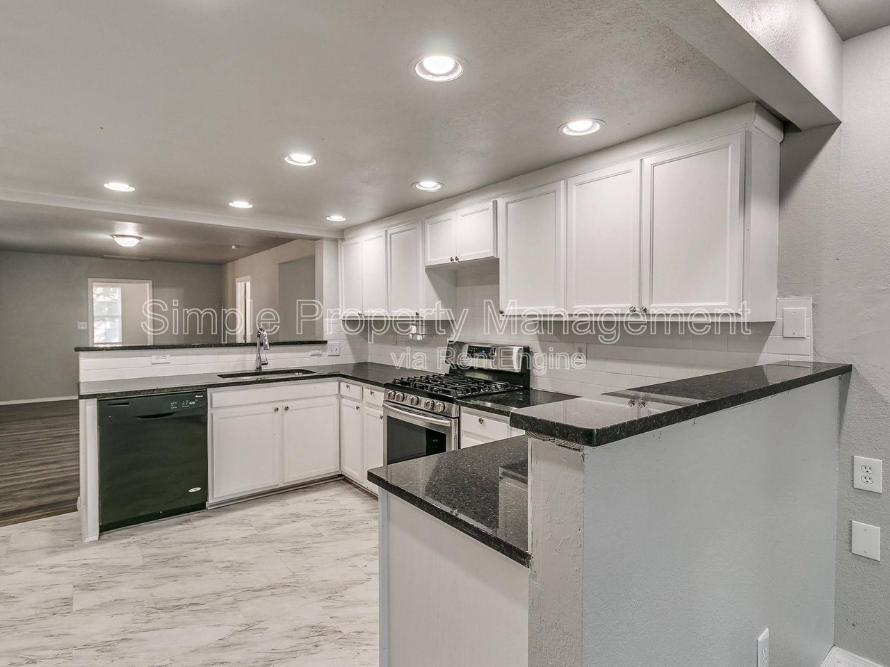 1824 Elm Dr - Photo 5 of 30