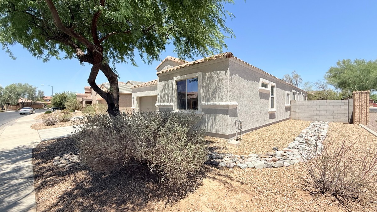 1228 E Palo Verde Dr - Photo 3 of 21