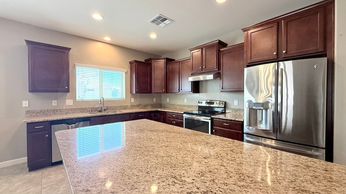 1228 E Palo Verde Dr - Photo 6 of 21