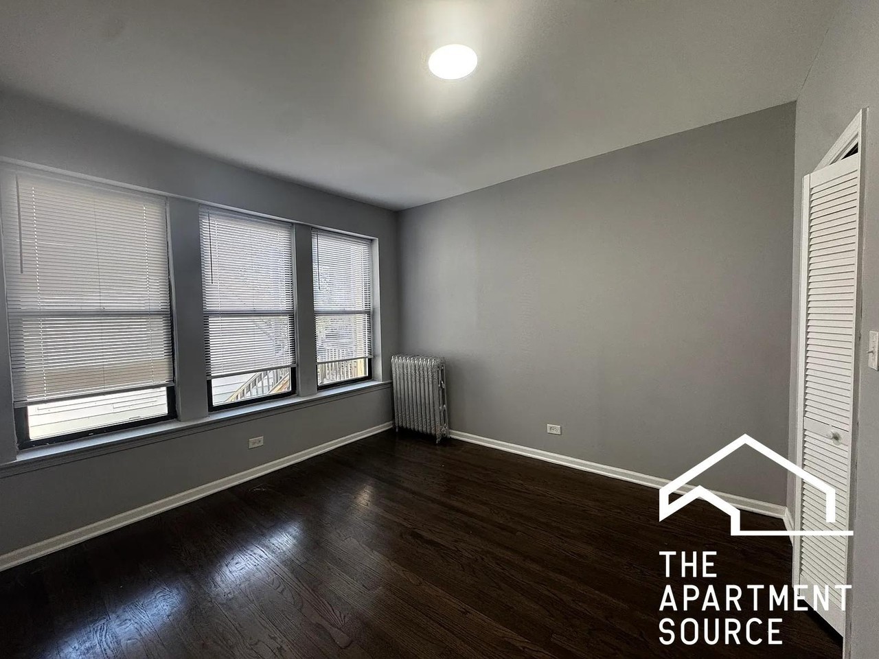 2666 E 77th St #3 - Photo 4 of 11