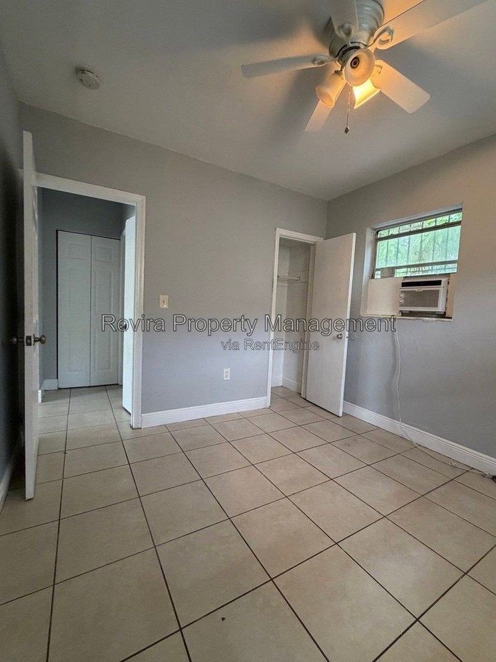 1592 Nw 56th St #1592 - Photo 5 of 6