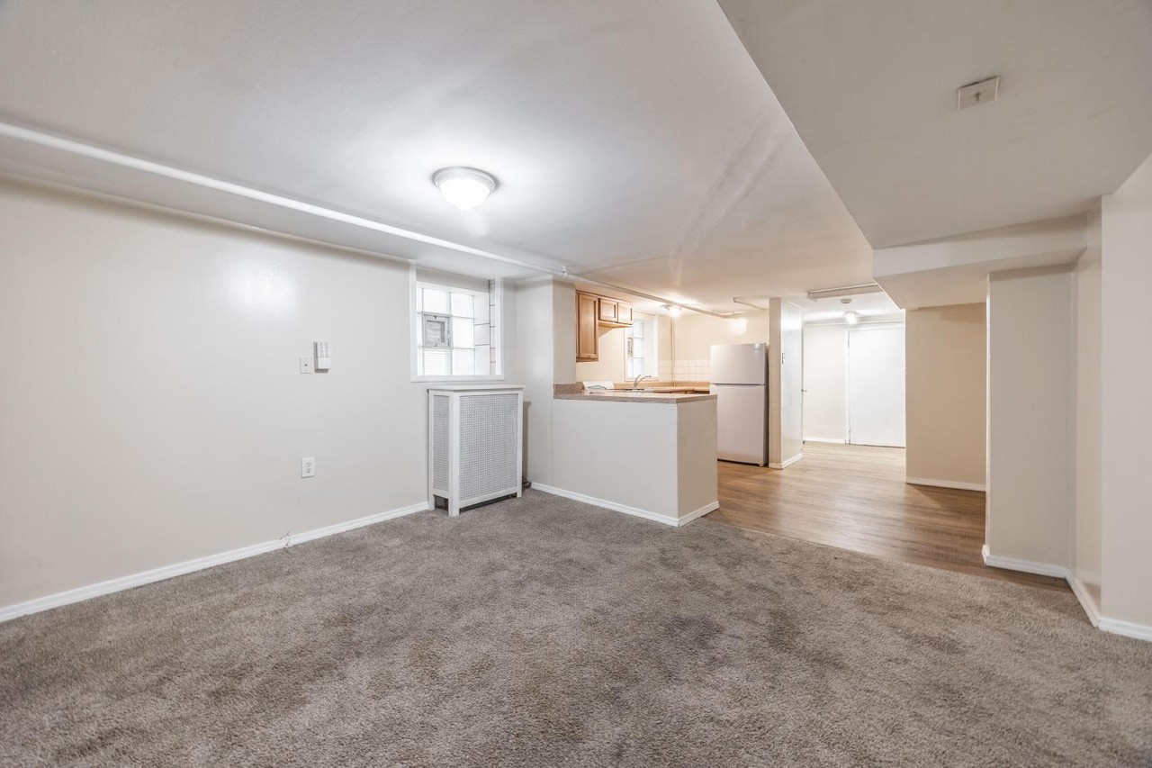 5126 W Cullom Ave #G