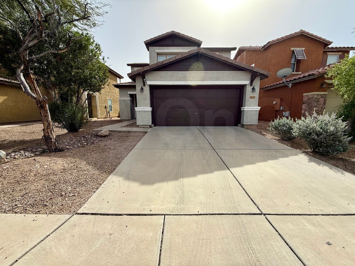 7063 S Brickellbush Ln - Photo 3 of 5