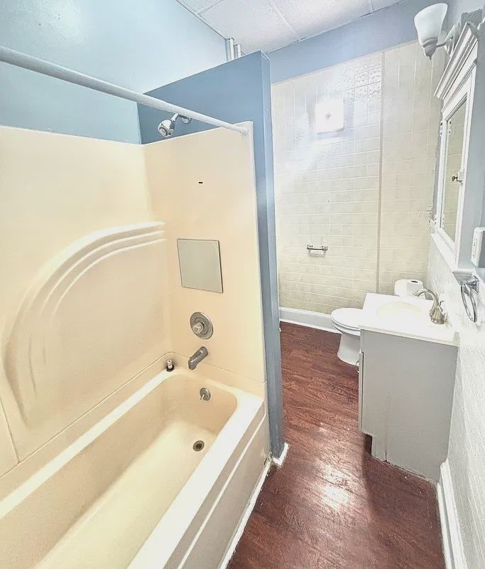 438 E King St #4 - Photo 7 of 9