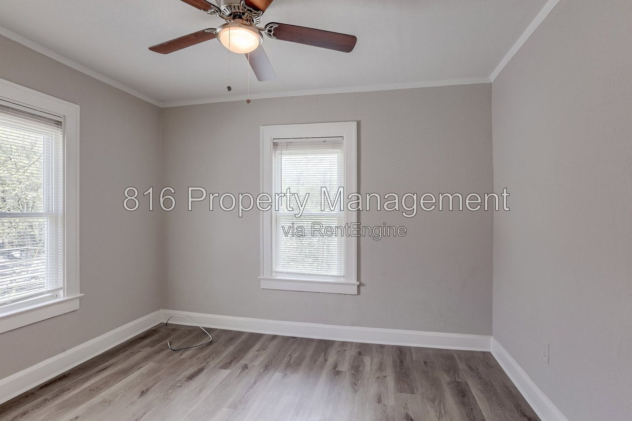 3541 Mersington Ave - Photo 6 of 19