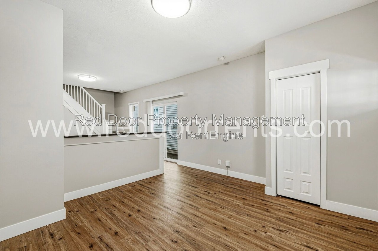 245 N Beville Ave - Photo 6 of 27