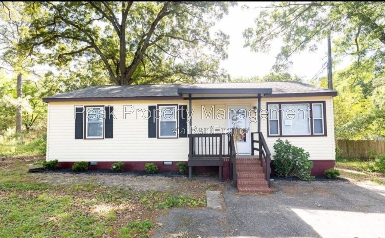 1800 Dinwiddie Ave - Photo 2 of 12