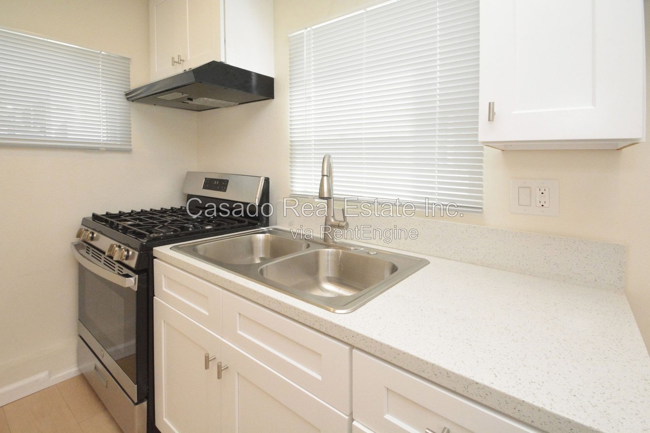 2211 E Spaulding St #A - Photo 3 of 8