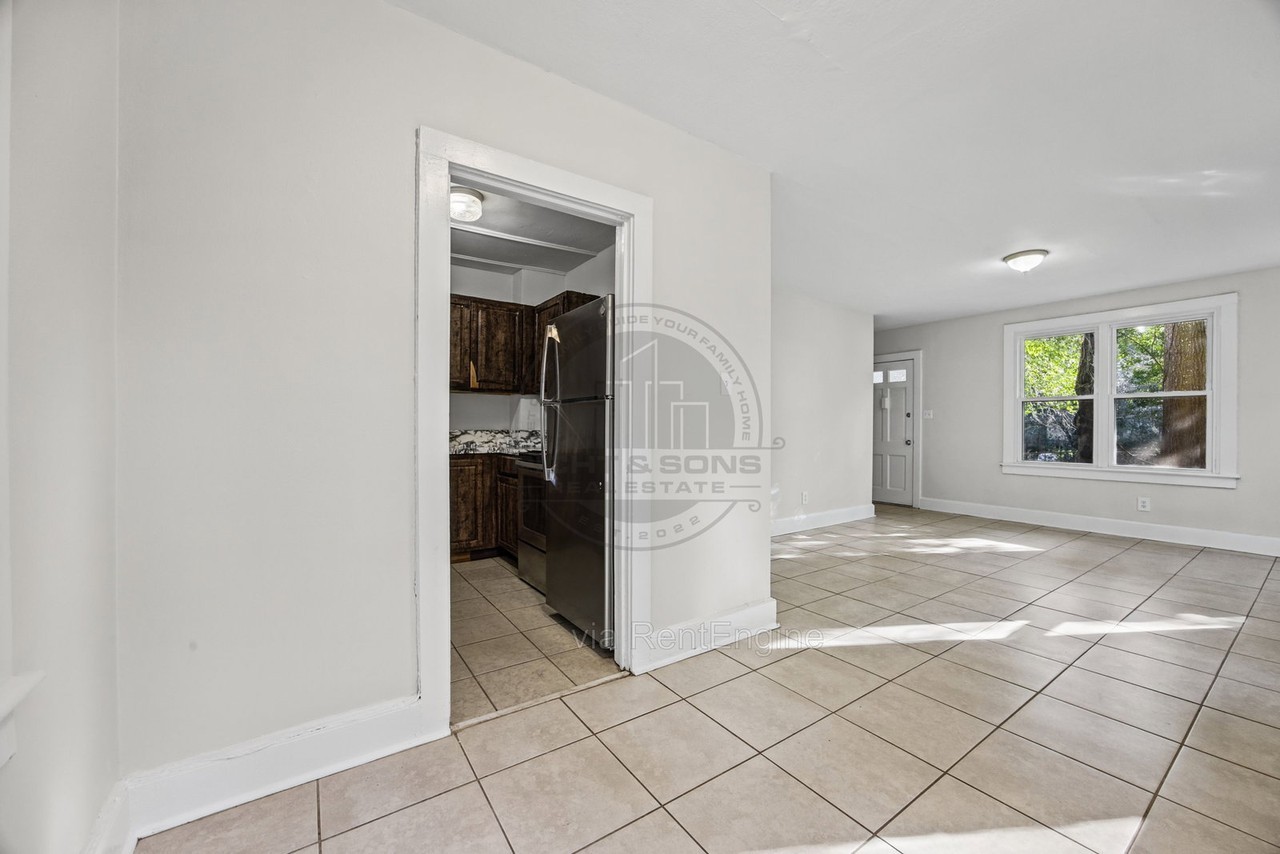 612 N Magnolia Dr #610 - Photo 7 of 21